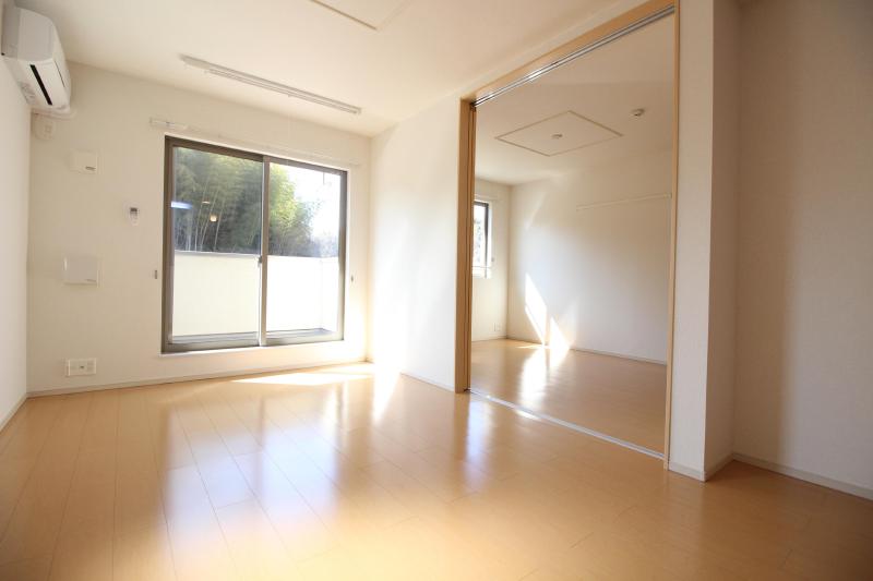 居室・リビング　1　リビング11.3帖