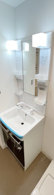 洗面設備　同仕様
