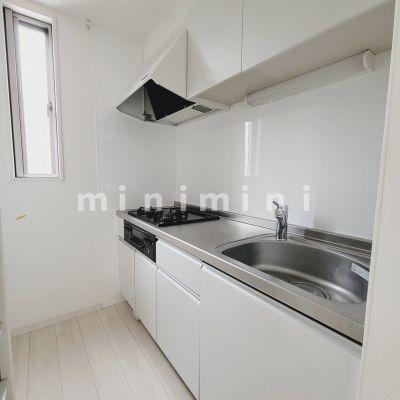 キッチン　※写真は別号室のものですので現状優先とさせていただきます