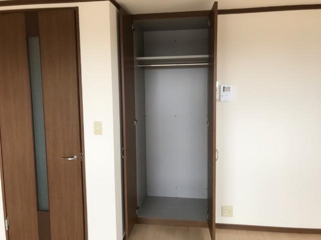 収納　クローゼット