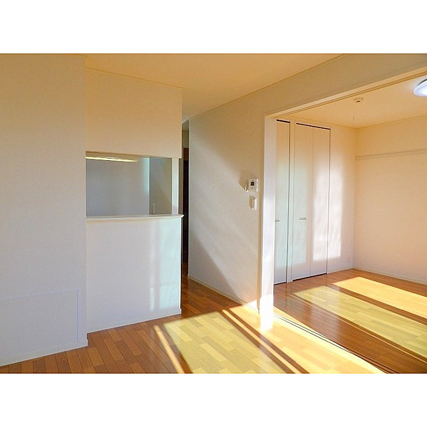 居室・リビング　同タイプの別部屋