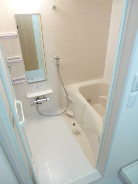 バス・シャワールーム　★追焚・乾燥機付のバスルーム★