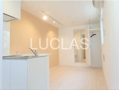 居室・リビング　白基調のくつろぎ空間♪