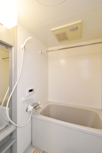 バス・シャワールーム　※同物件別部屋参考写真。現状優先になります。