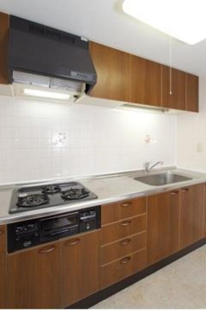 キッチン　※写真は同タイプ住戸です。