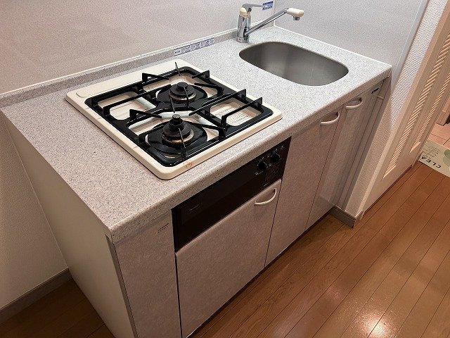 キッチン　システムキッチン（2口ガスコンロ）