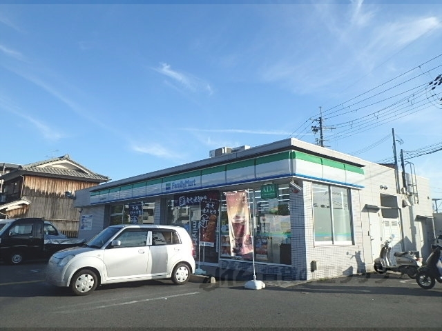 コンビニ　ファミリーマート久御山佐古店（コンビニ）まで150m