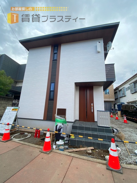建物外観　＊建築中。申込み受付中