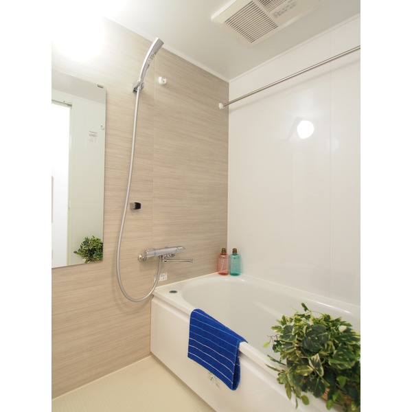 バス・シャワールーム　浴室
