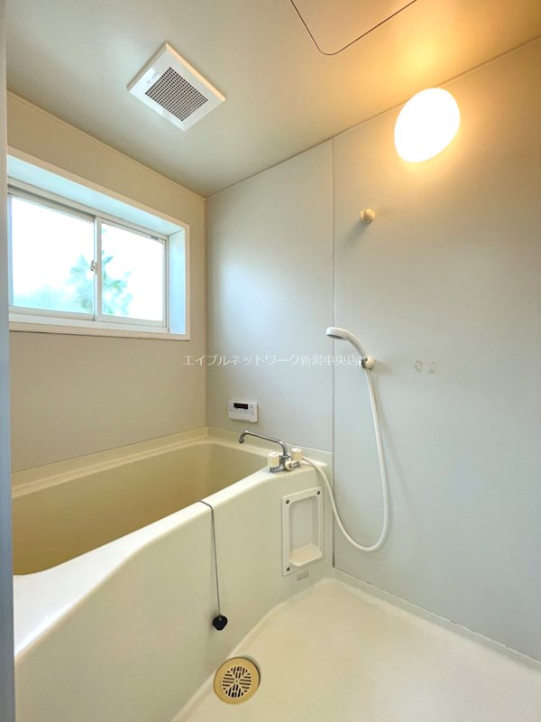 バス・シャワールーム　別棟参考写真