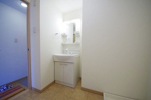 洗面設備　洗髪洗面化粧台※類似室内