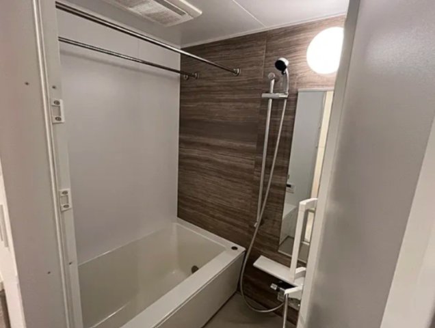 バス・シャワールーム　別部屋参考写真