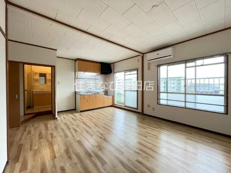 居室・リビング　別室同型写真