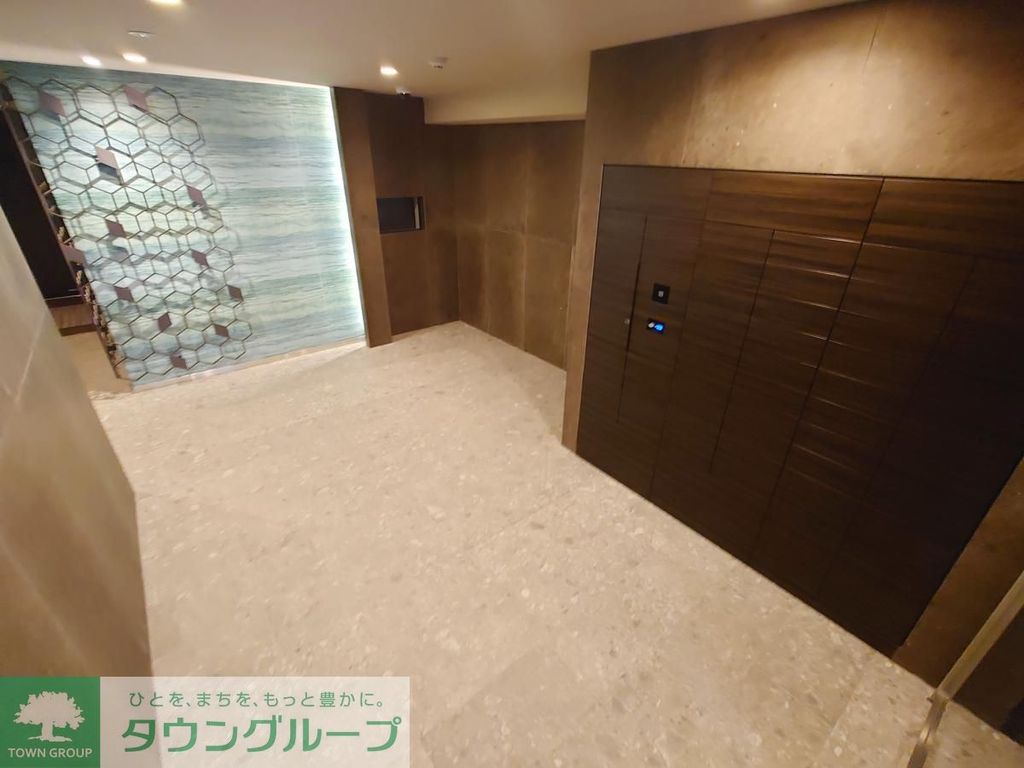 エントランス　エントランス