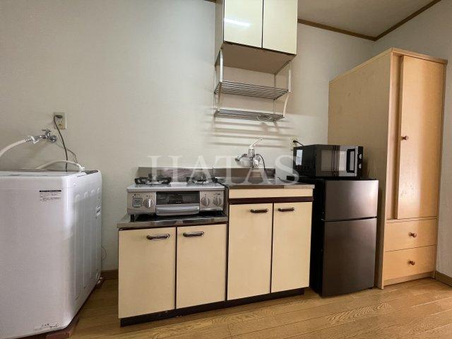 キッチン　同物件別部屋