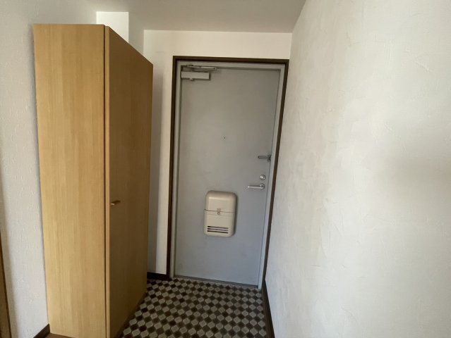 玄関　※類似のお部屋のお写真です。