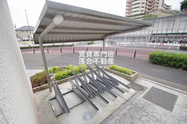 その他共有部分　敷地内駐輪場完備