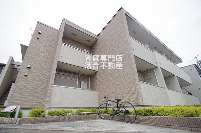 建物外観　2018年築。築浅