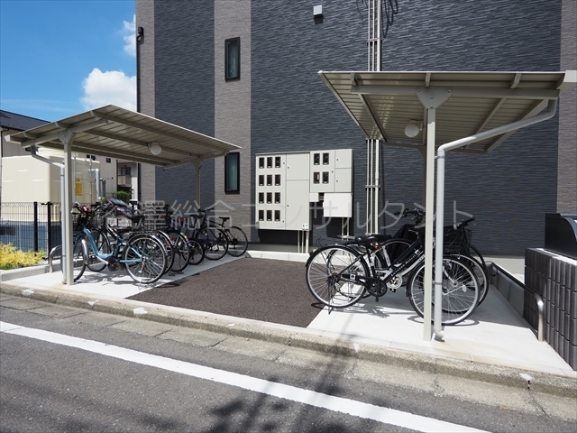 その他共有部分　屋根付駐輪場