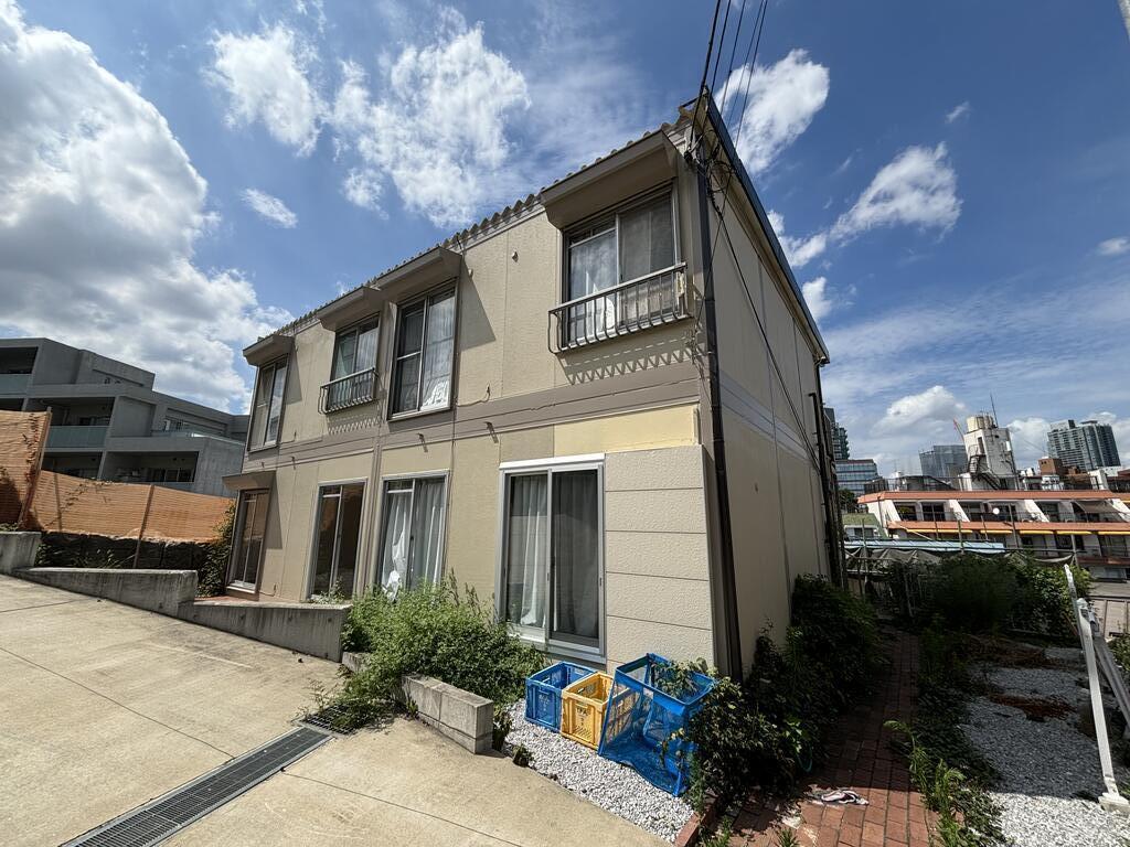 建物外観　元麻布の閑静な住宅街に佇む物件です
