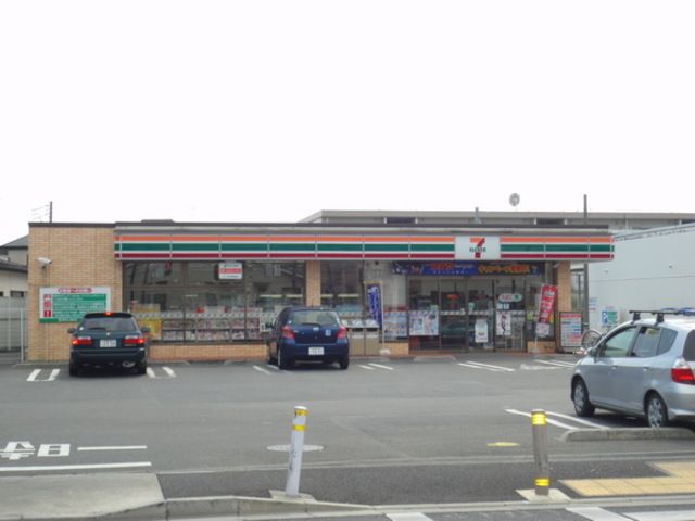 コンビニ　セブンイレブン町田金森店（コンビニ）まで770m