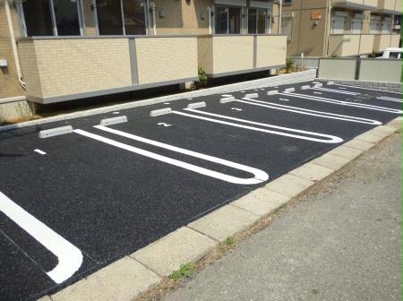 駐車場　駐車場