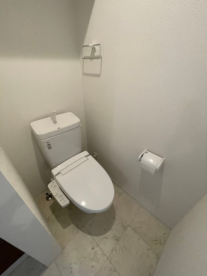 トイレ　※別部屋の写真です