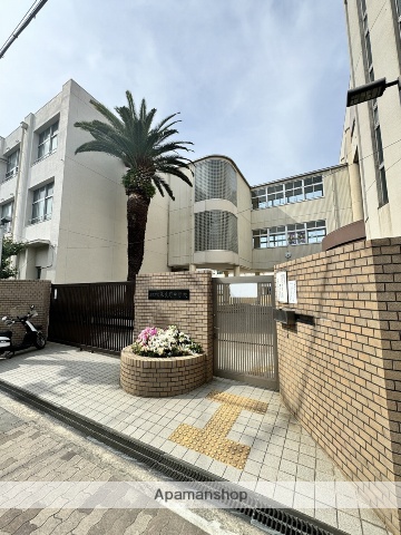 中学校　東生野中学校（中学校）まで226m