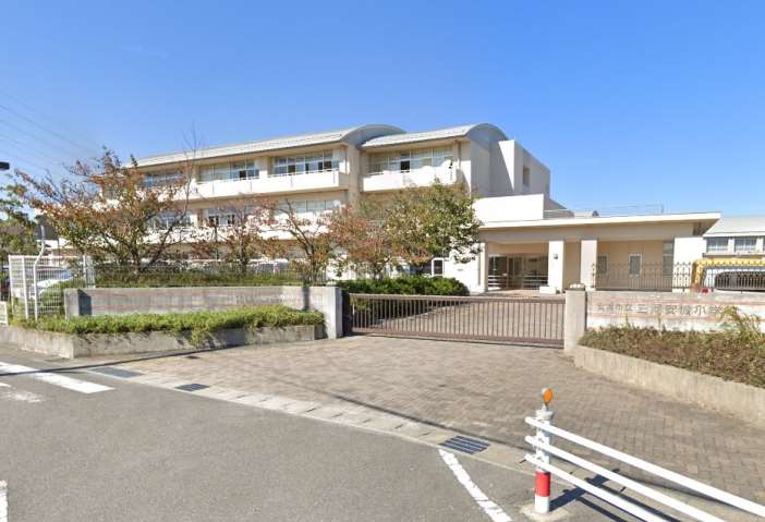 小学校　三河安城小学校（小学校）まで468m