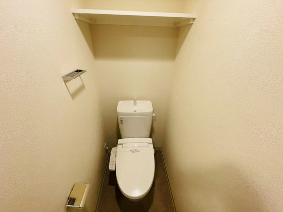トイレ　※別号室の写真です。