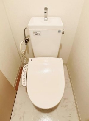 トイレ　参考写真