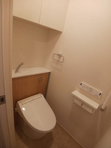 トイレ　トイレもきれいです
