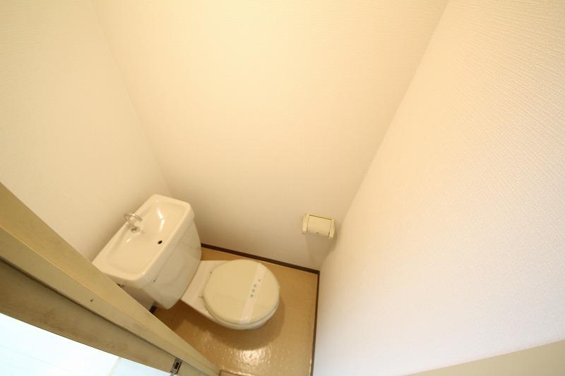 トイレ　ゆったりとした空間のトイレです