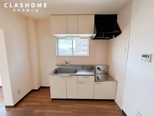 キッチン　同物件の別部屋になります。