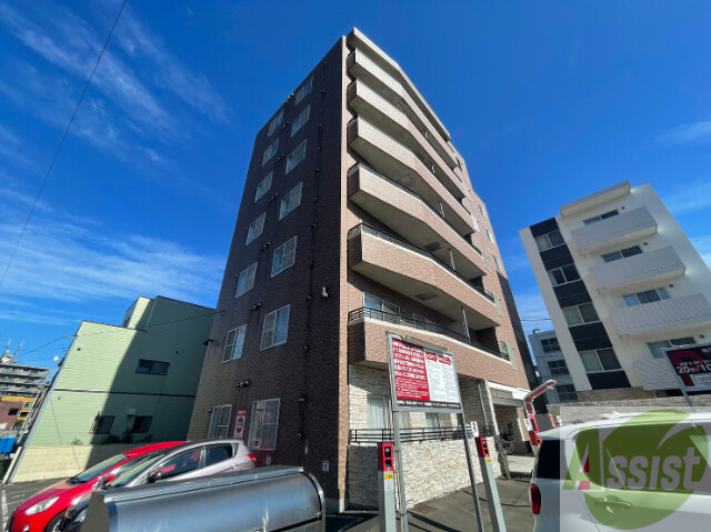 建物外観　札幌市中央区南５条西「ラフォーレ円山」