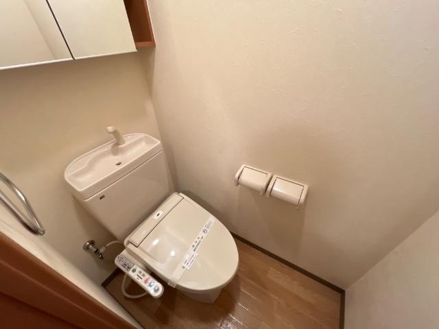 トイレ　シャワー付トイレ