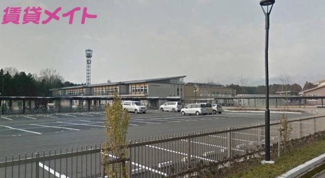 中学校　いなべ市立大安中学校（中学校）まで2200m