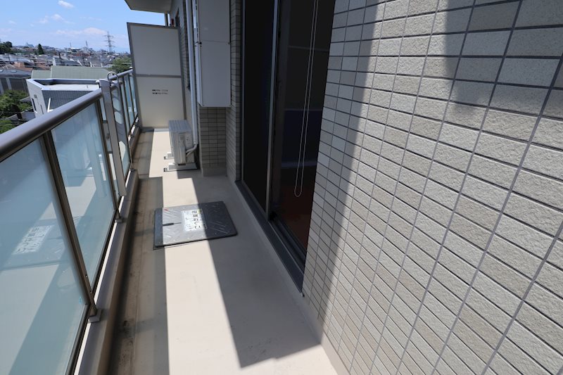 バルコニー　参考写真として別部屋のお写真を使用しております。