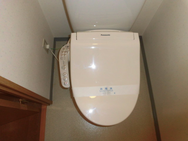 トイレ　ウォシュレット付き！
