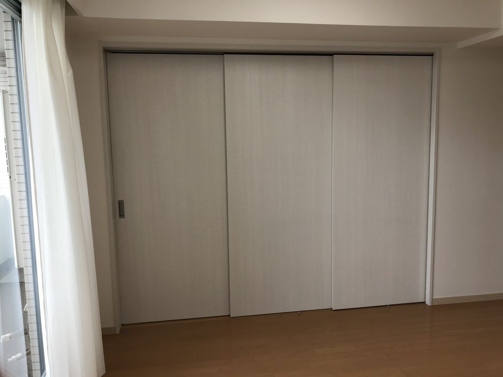 居室・リビング　収納