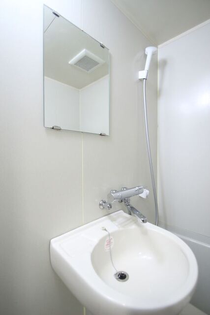 洗面設備　※別室の参考写真の為、現況優先です。