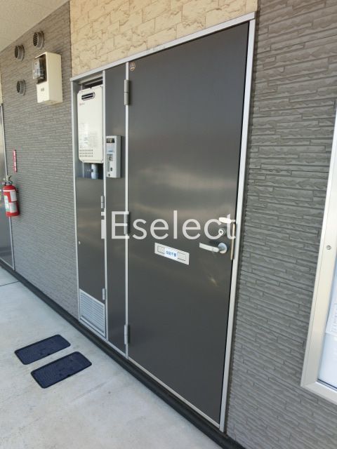 セキュリティ　モニター付きインターホンが付いています。