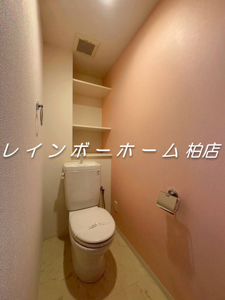 トイレ　別部屋。参考写真。