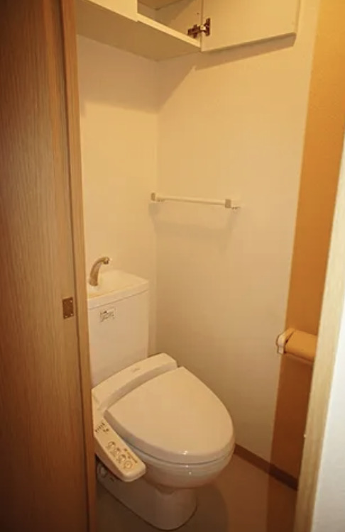 トイレ　※別部屋の参考写真です。