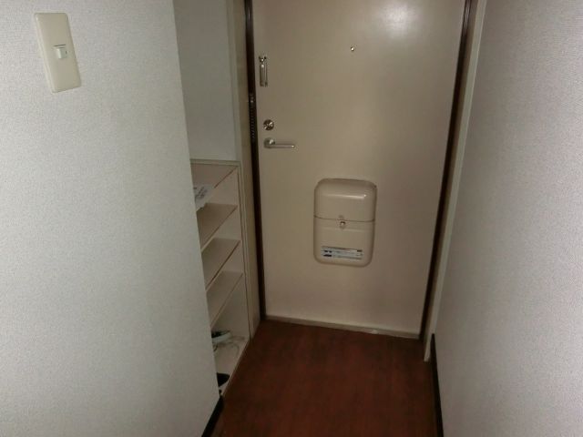 その他設備　下駄箱完備の玄関スペース