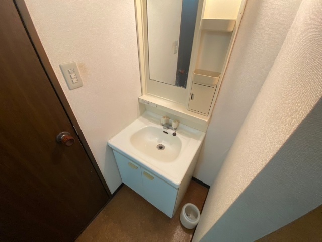 洗面設備　同物件別室写真