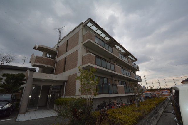 建物外観　敷地内駐輪場あり！