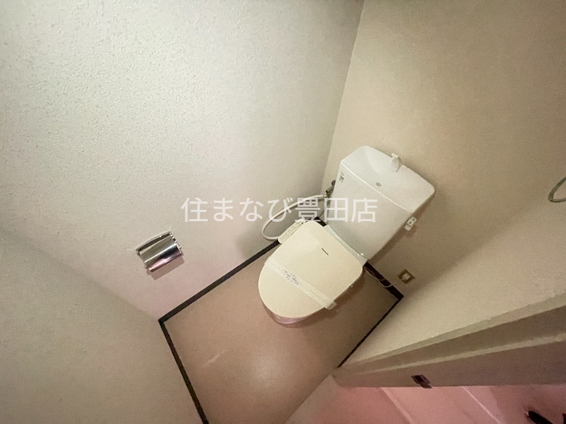トイレ　別室同型写真