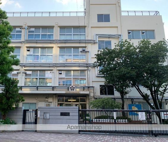中学校　練馬区立大泉中学校（中学校）まで1550m