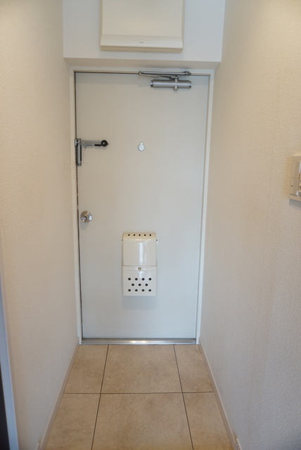 玄関　玄関　＊前回募集時の写真です。